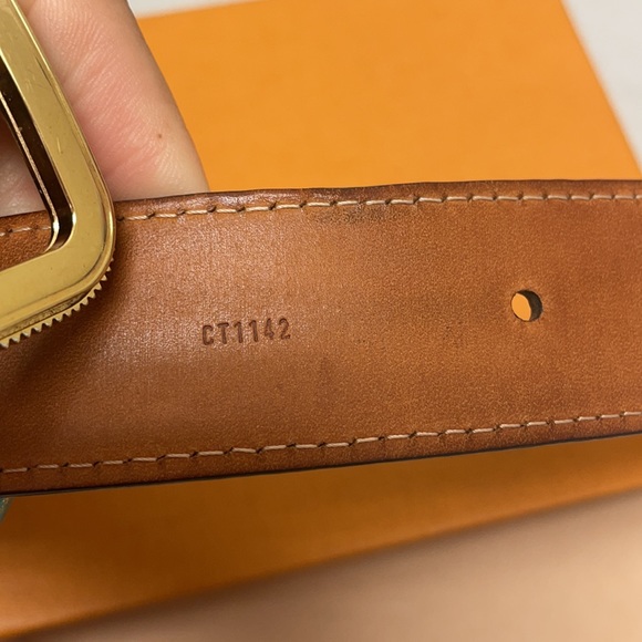 💥SALE💥Authentic Louis Vuitton Damier Belt - Picture 9 of 14